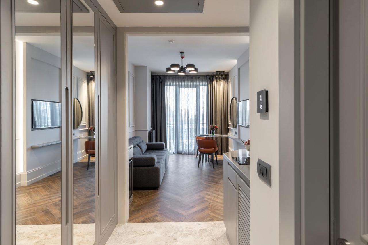 Wish More Hotel Sisli Istanbul Ngoại thất bức ảnh A typical apartment at The Collective Old Oak