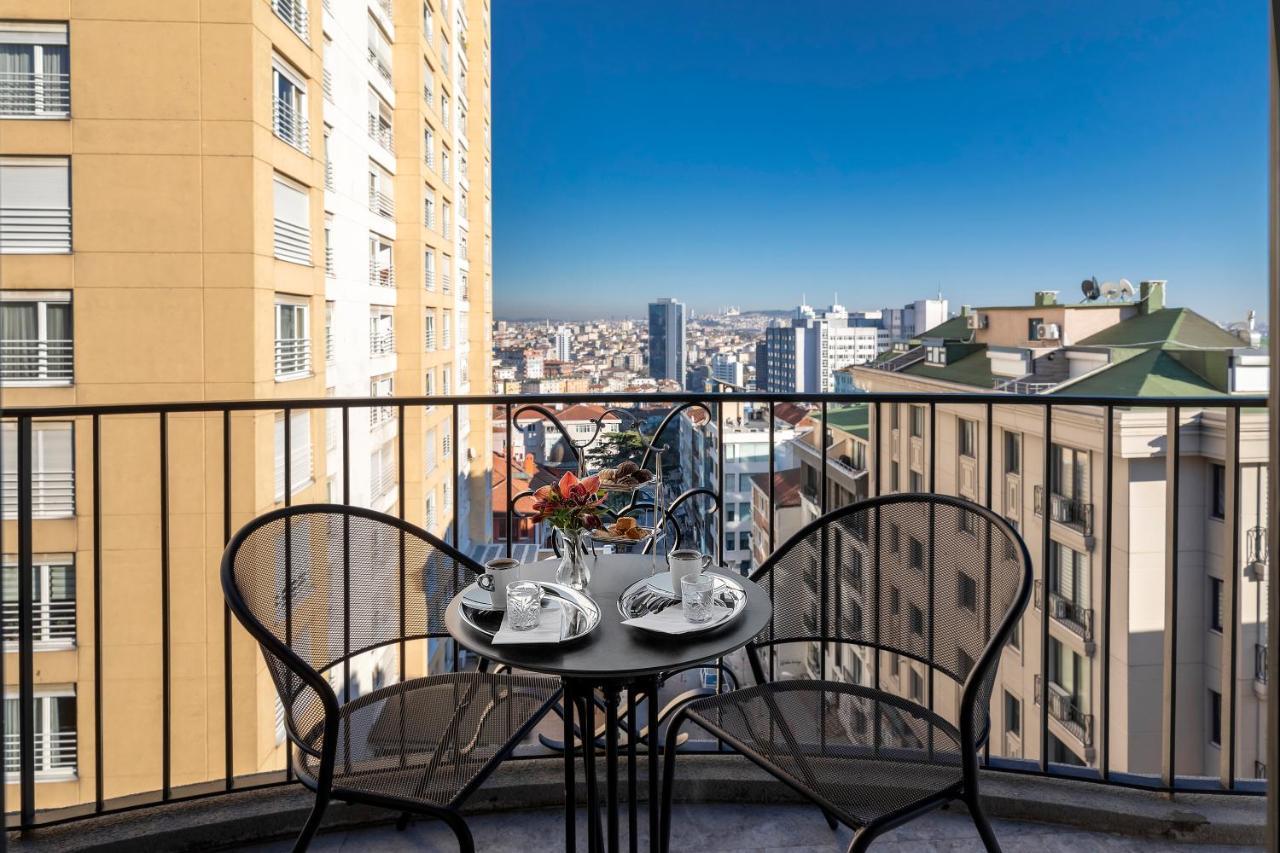 Wish More Hotel Sisli Istanbul Ngoại thất bức ảnh A balcony